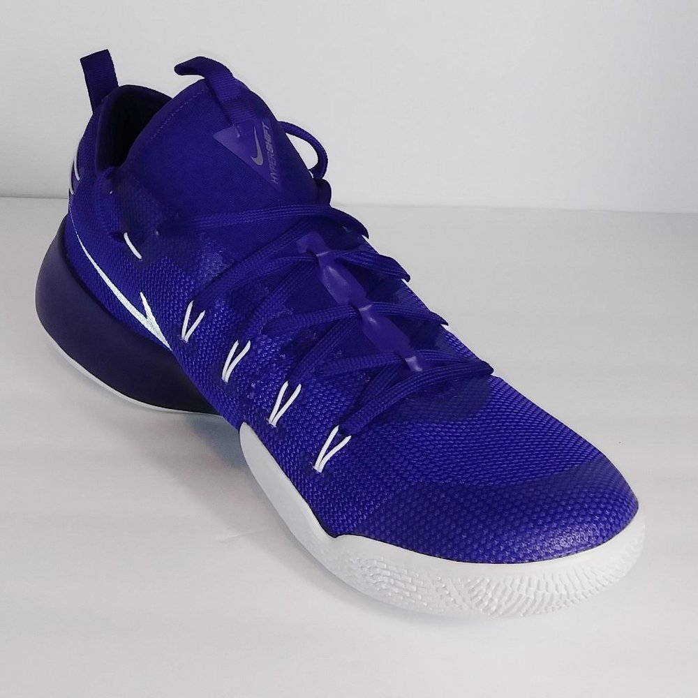 NWOT Nike Zoom Hypershift Basketball shoes size 17